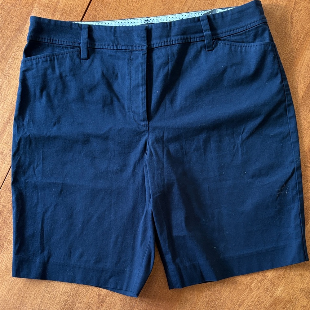 Talbots Navy Women's Bermudas 12P 9 1/2”